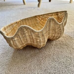 Shell Shaped Wicker Basket